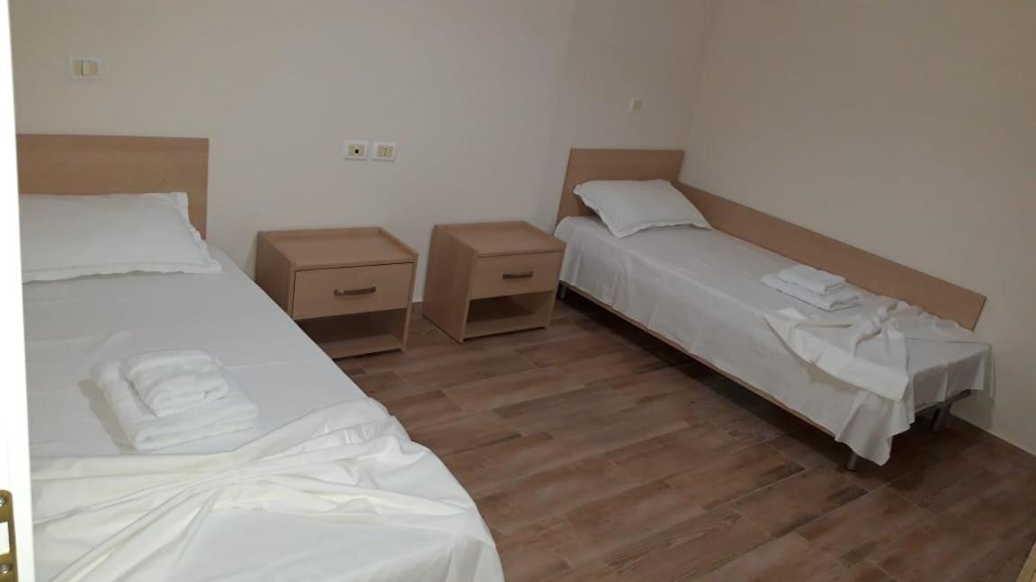 Disy Apartments Vlora Szoba fotó